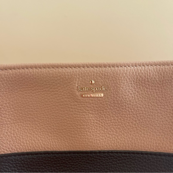 Kate Spade Wristlet - Picture 4 of 4